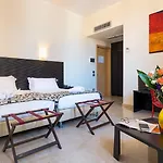 Ξενοδοχείο Garibaldi 4*