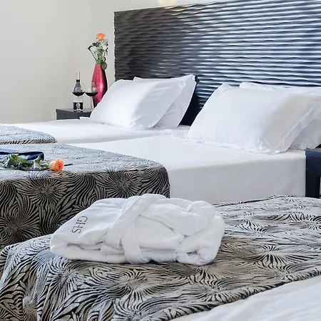 جاريبالدي 4*