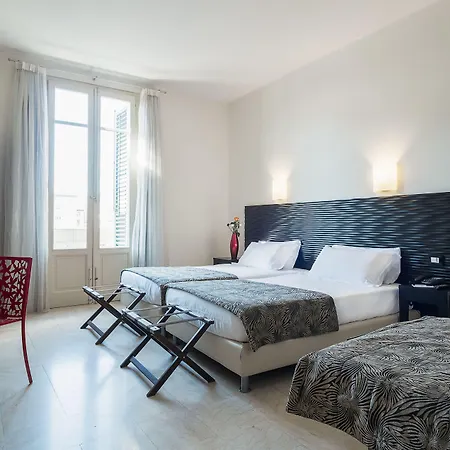 加里波蒂酒店 4*